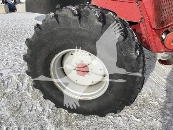 Case IH 2388 Ražas novākšanas kombaini
