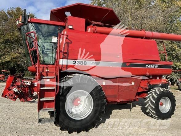 Case IH 2388 Ražas novākšanas kombaini