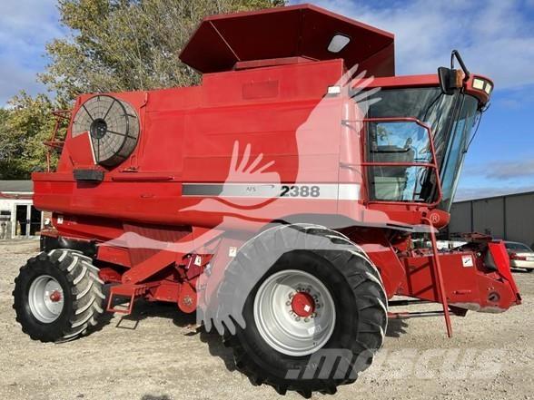 Case IH 2388 Ražas novākšanas kombaini