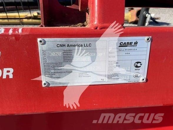Case IH 3020 Ražas novākšanas galvas