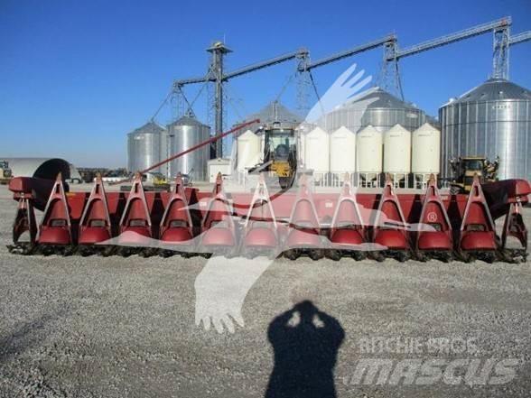 Case IH 3412 Ražas novākšanas galvas