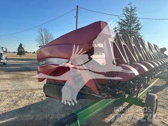 Case IH 3412 Ražas novākšanas galvas