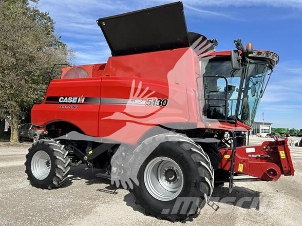 Case IH 5130 Ražas novākšanas kombaini