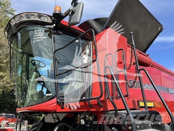 Case IH 5130 Ražas novākšanas kombaini