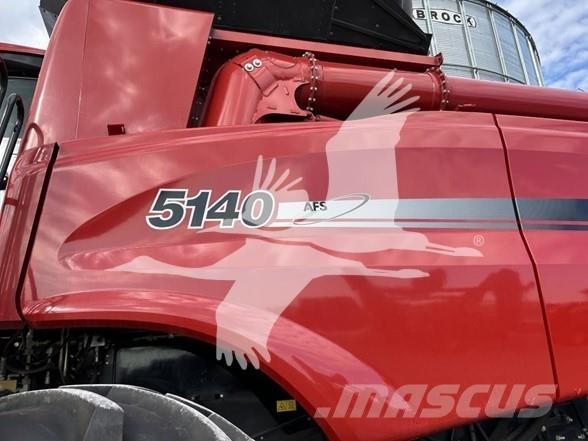 Case IH 5140 Ražas novākšanas kombaini