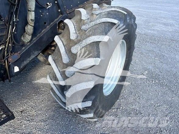 Case IH 6088 Ražas novākšanas kombaini