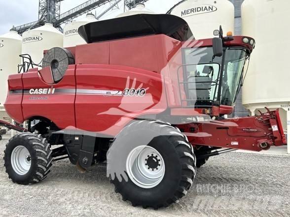 Case IH 8010 Ražas novākšanas kombaini