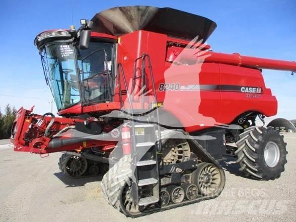 Case IH 8240 Ražas novākšanas kombaini