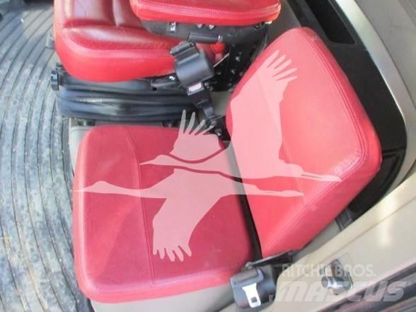 Case IH 8240 Ražas novākšanas kombaini