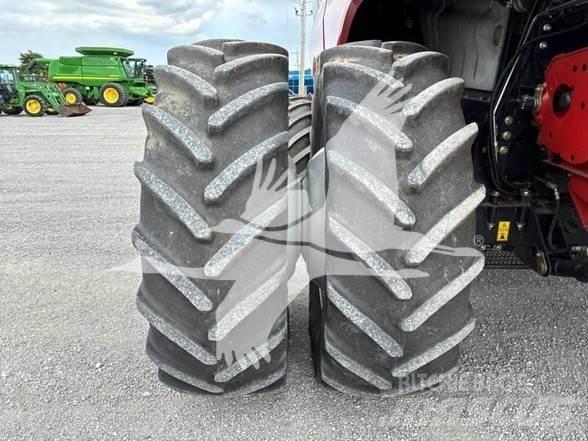 Case IH 8240 Ražas novākšanas kombaini