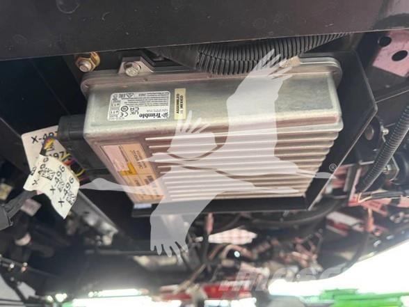 Case IH 8250 Ražas novākšanas kombaini