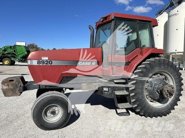 Case IH 8920 Traktori