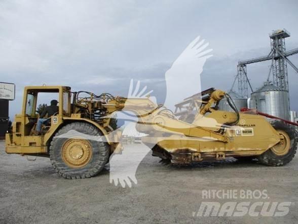 CAT 623B Skrēperi