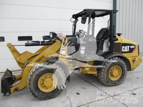 CAT 906H2 Iekrāvēji uz riteņiem