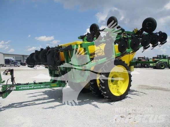 Farm King 2460 Minerālmēslu izkliedētāji