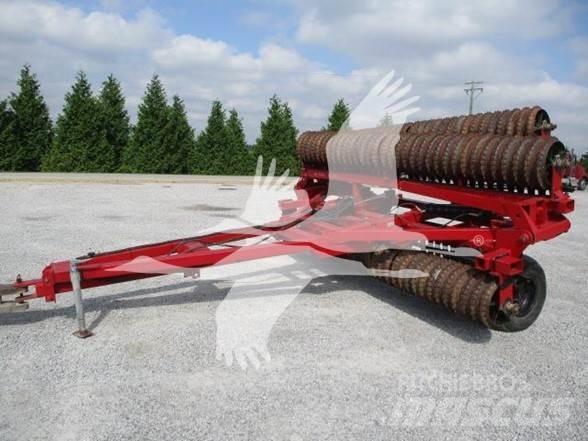 Farmhand WP42 Cita augsnes apstrādes tehnika un papildaprīkojums