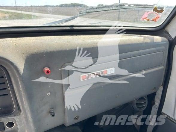 GMC BRIGADIER Vilcēji