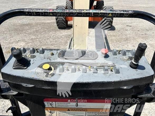 JLG 800A Strēles pacēlāji