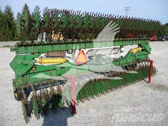 John Deere 400 Cita augsnes apstrādes tehnika un papildaprīkojums