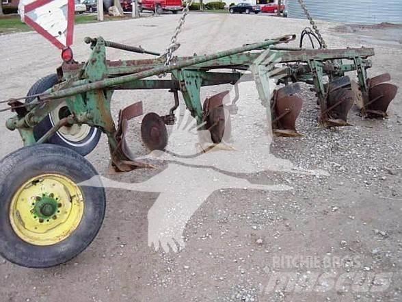 John Deere 514 Maiņvērsējarkli