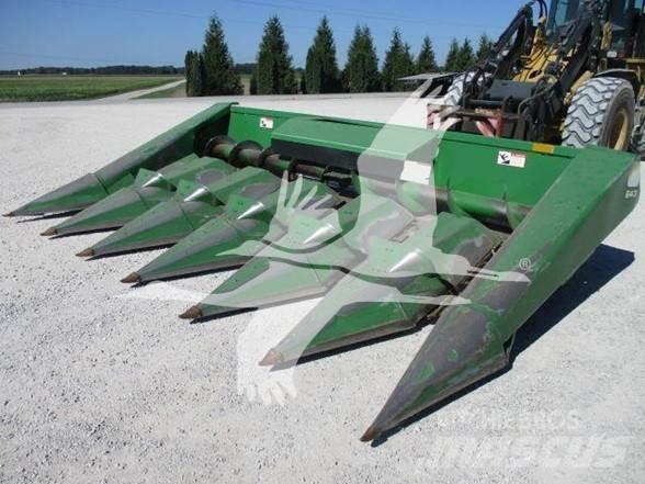 John Deere 643 Ražas novākšanas galvas