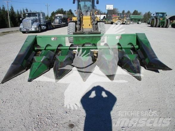 John Deere 643 Ražas novākšanas galvas