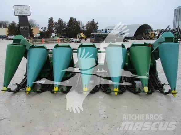 John Deere 693 Ražas novākšanas galvas
