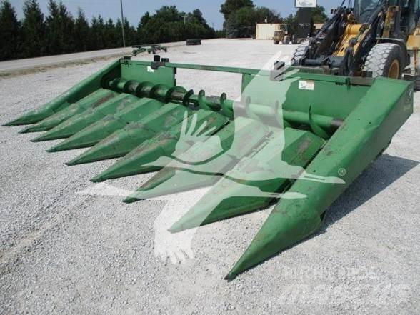 John Deere 843 Ražas novākšanas galvas
