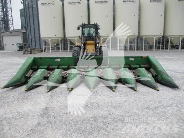 John Deere 843 Ražas novākšanas galvas
