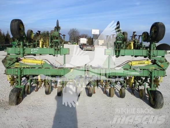 John Deere 85 Labības kultivatori