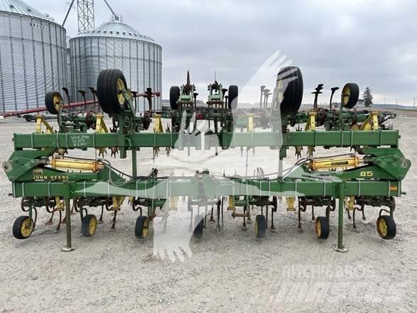 John Deere 85 Labības kultivatori