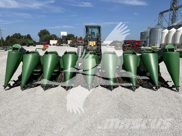 John Deere 893 Ražas novākšanas galvas