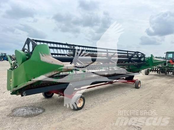 John Deere 925 Ražas novākšanas galvas
