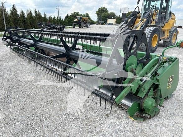 John Deere 925 Ražas novākšanas galvas