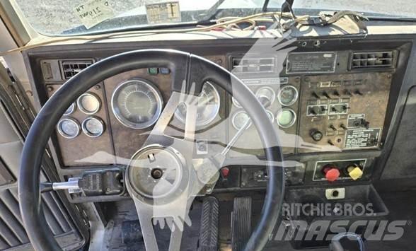 Kenworth T600 Pašizgāzējs