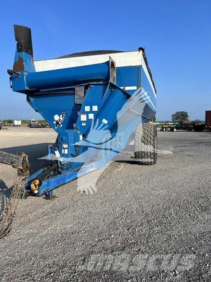 Kinze 840 Graudu pārkraušanas piekabes