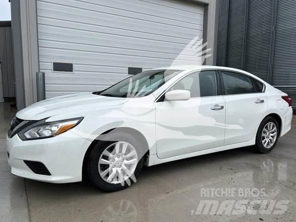 Nissan ALTIMA Automašīnas