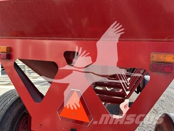 Parker 605 Graudu pārkraušanas piekabes