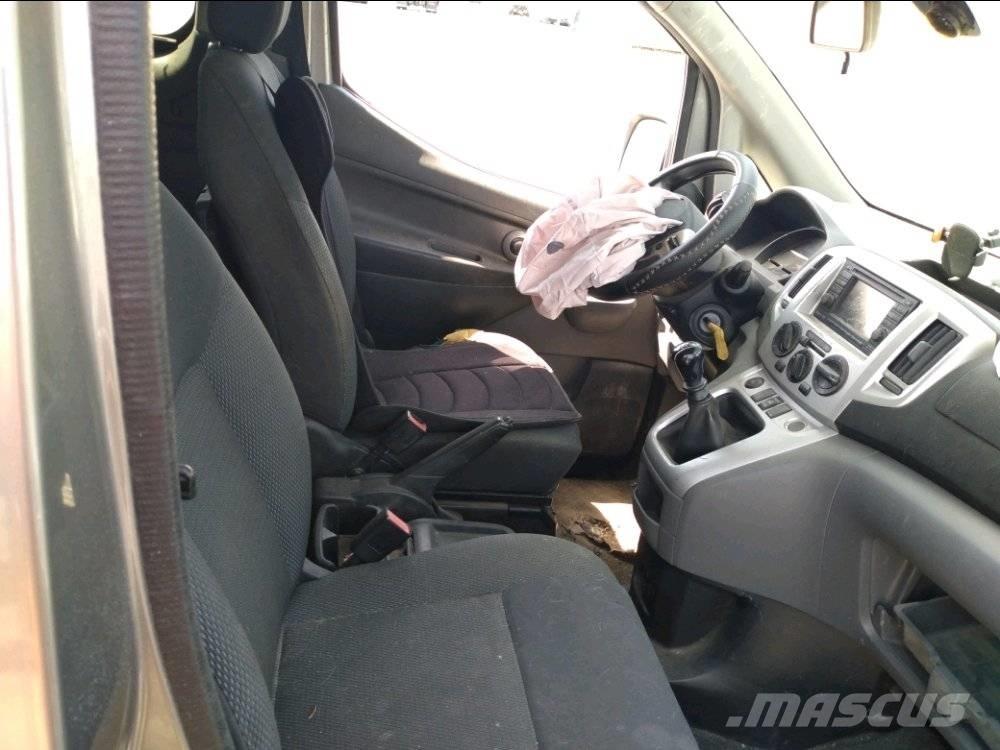 Nissan NV 200 Preču pārvadāšanas furgoni