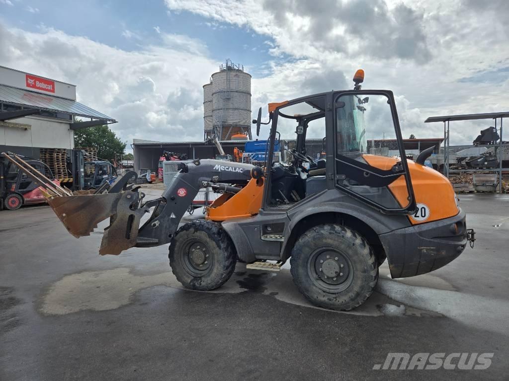 Mecalac AS 700 Iekrāvēji uz riteņiem