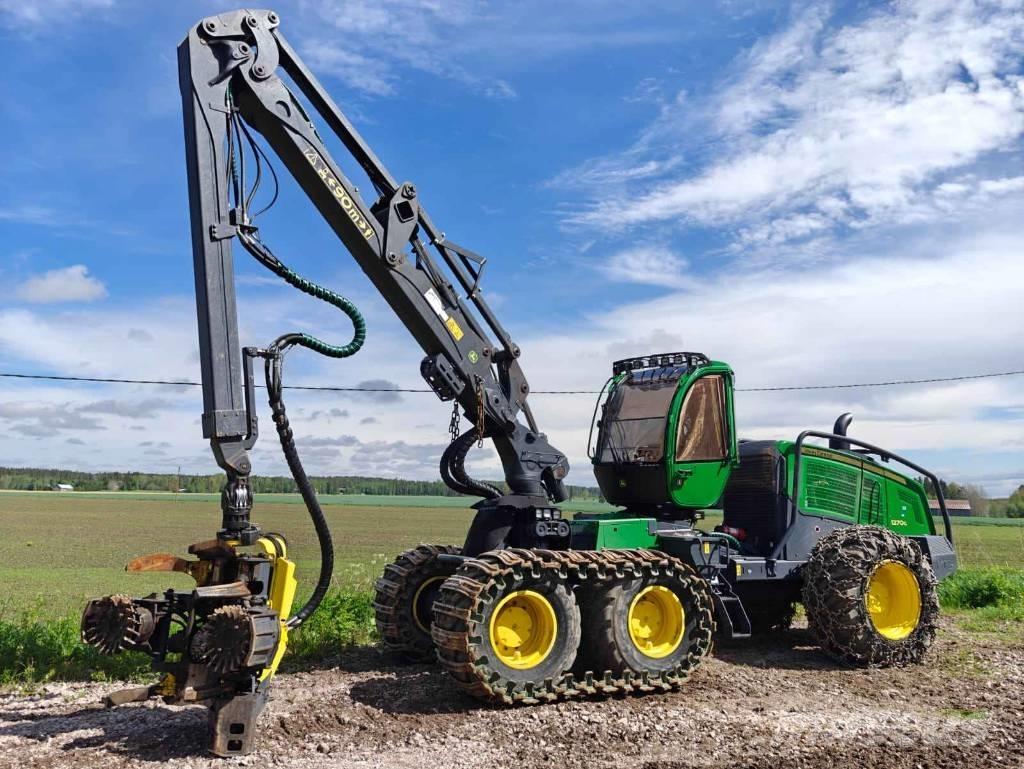 John Deere 1270 G Harvesteri
