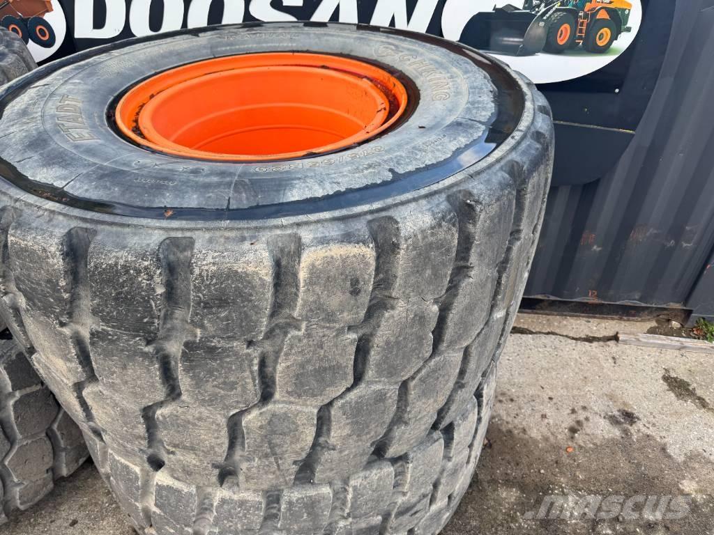 Develon DA 45 Riepas, riteņi un diski