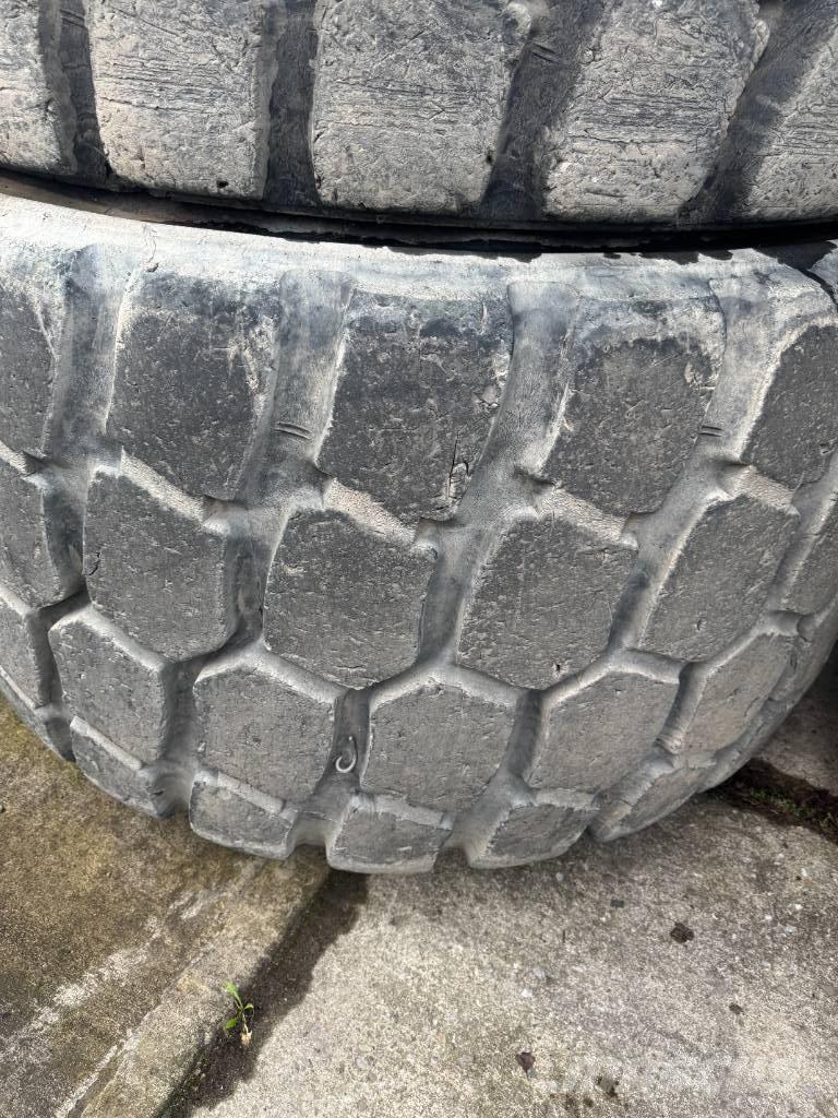 Develon DA 45 Riepas, riteņi un diski