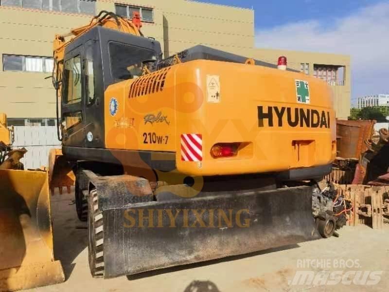 Hyundai 210W-7 Ekskavatori uz riteņiem