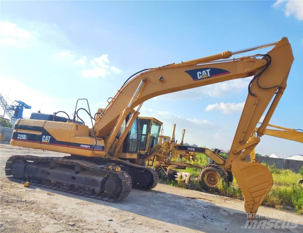 CAT 325B Kāpurķēžu ekskavatori