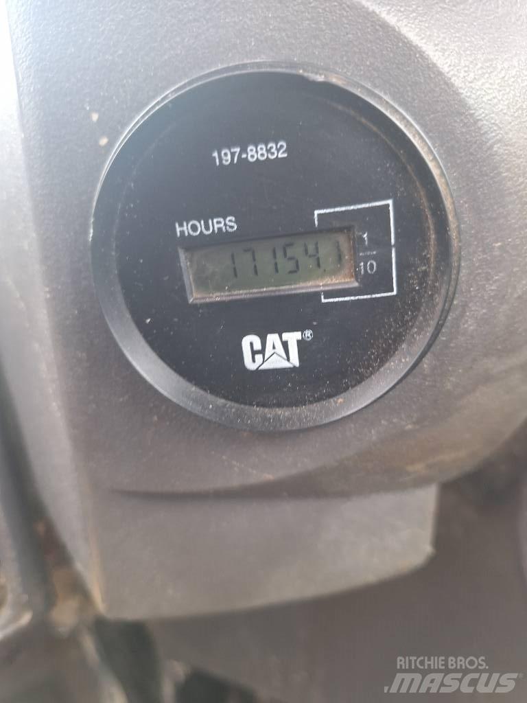 CAT IT 14 G Iekrāvēji uz riteņiem
