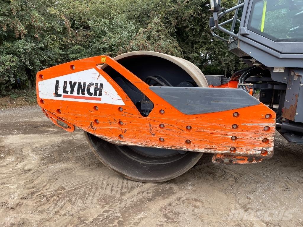 Hamm H 16 i Vienvalča grunts veltņi