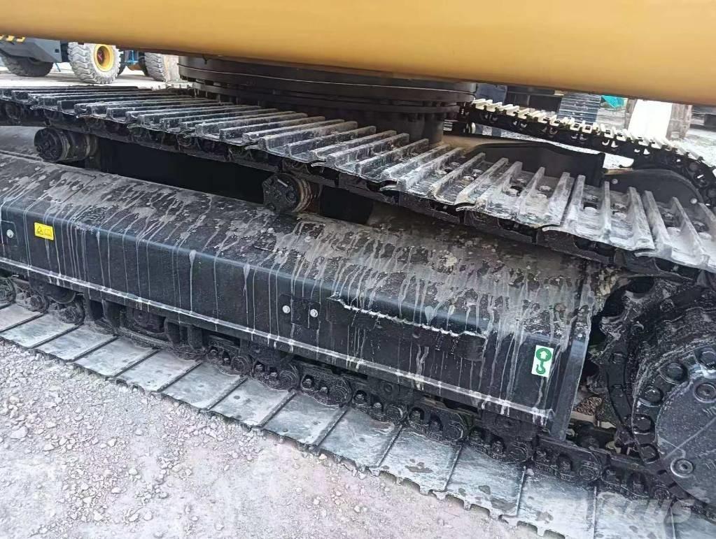CAT 324 DL Kāpurķēžu ekskavatori