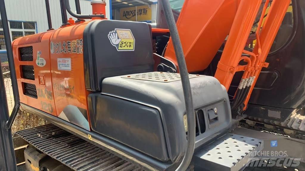 Hitachi ZAXIS120 Kāpurķēžu ekskavatori