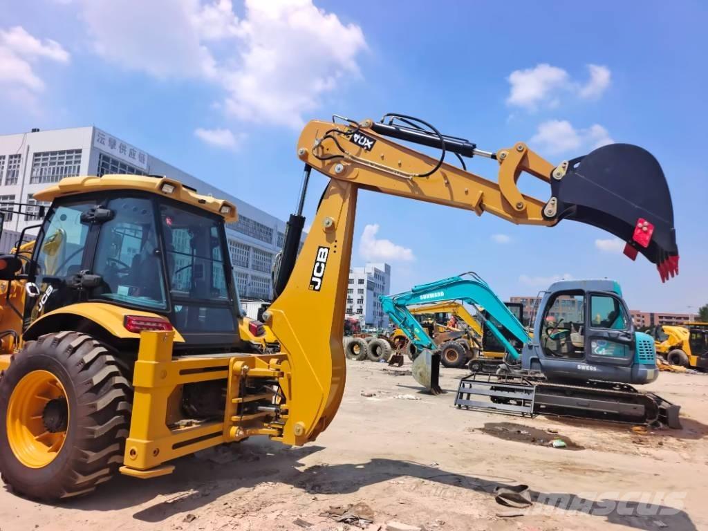 JCB 4CX NEW MACHINE Ekskavatori-iekrāvēji
